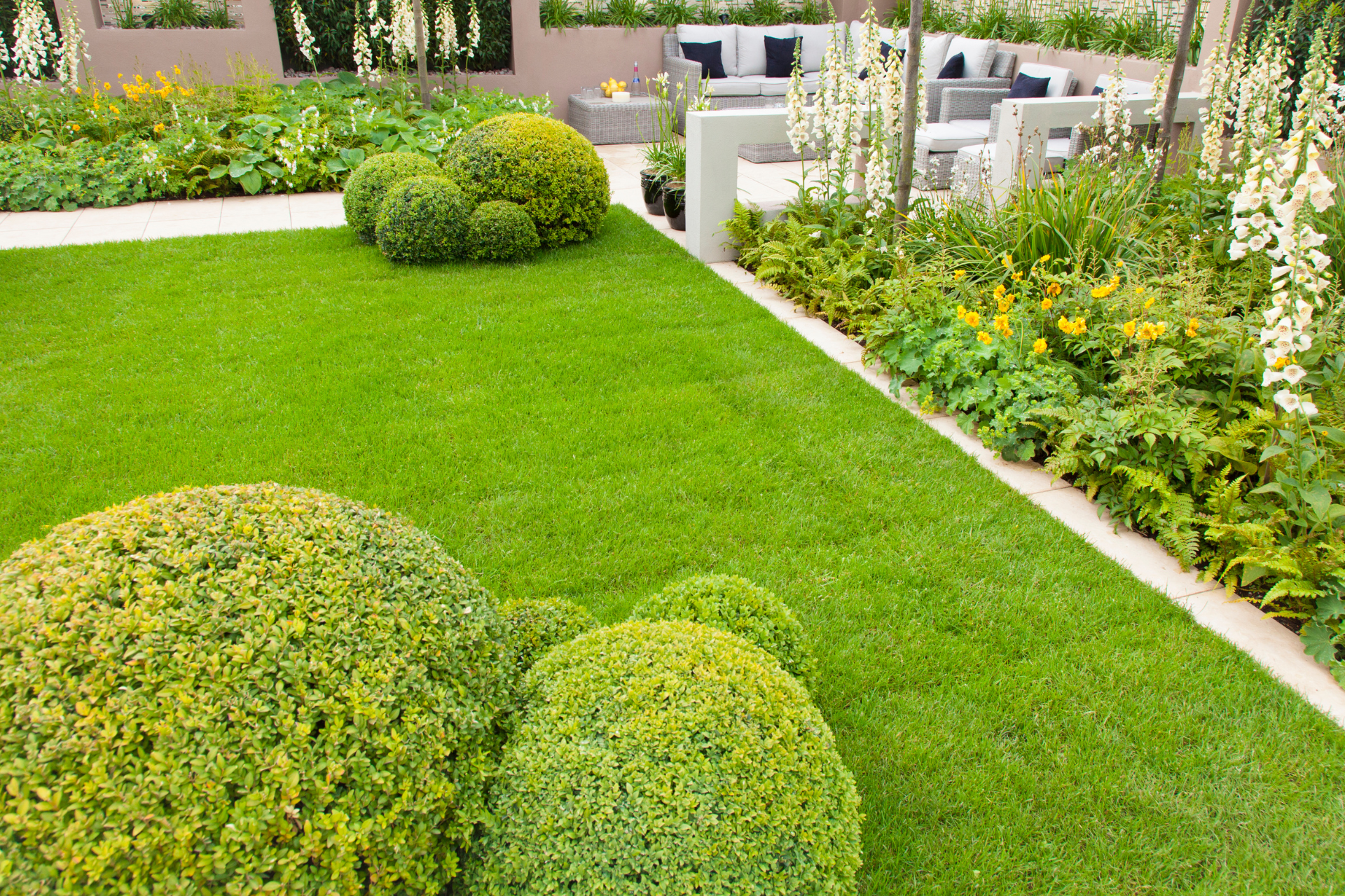 Planting & Flower Bed Design 